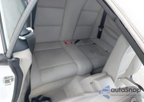 2011 BMW 128I z USA, uszkodzony, nr VIN WBAUN1C54BVH83426